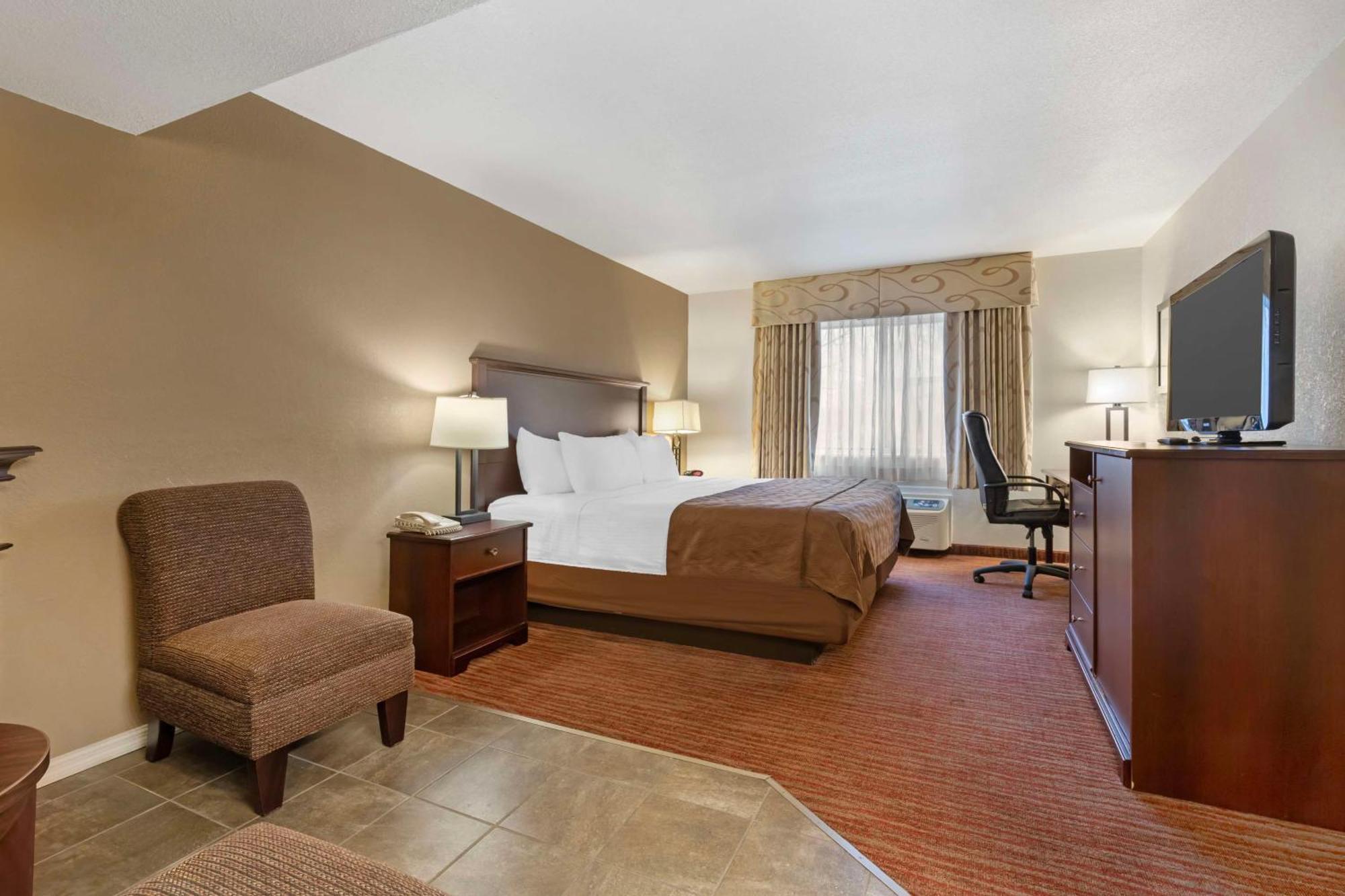 Best Western Plus Concord Hotel 3*