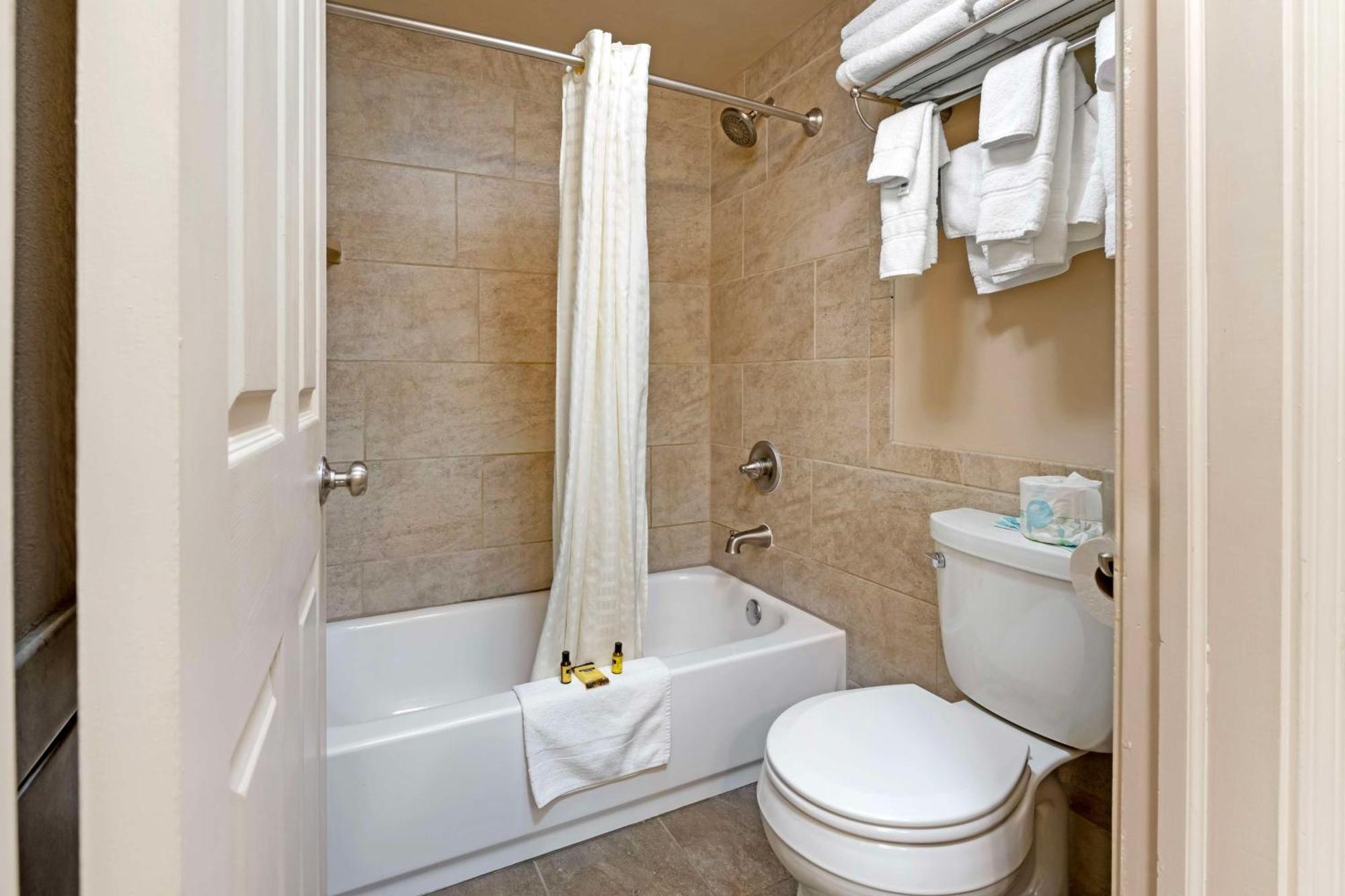 Best Western Plus Concord